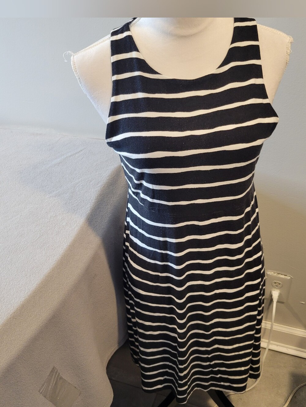 Athleta Black White Sleeveless Size Medium